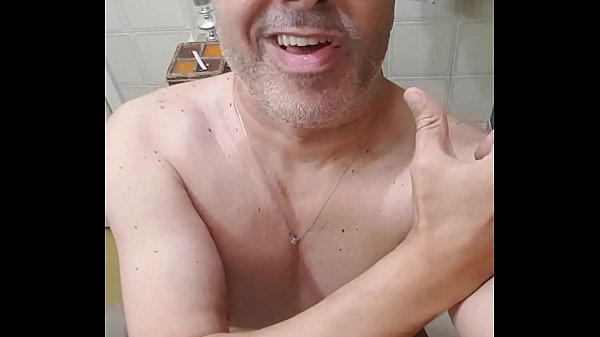 MADURO/MATURE  FROM RIO-march/ março2019/CARIOCA COROA DO RIO PUNHETANDO/ GOZADA / MATURE FROM RIO CUM