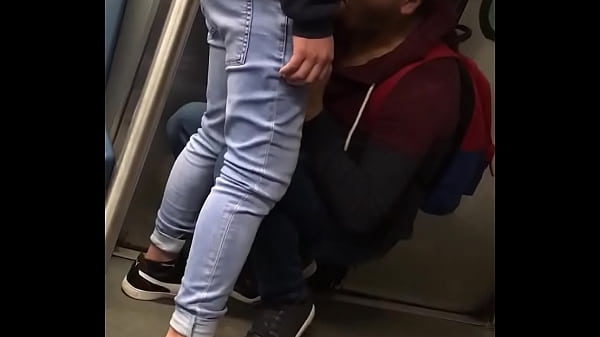 Mamada en el metro