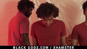 Blackgodz – ebony god spitroasts a nice twink