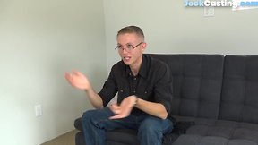 Casting spex amateurish jerks off in solo action