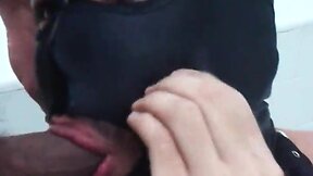 Escravo e mijo no rio