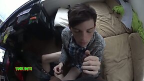 Cumshot Quickie – YUCKBOYSLIVE.COM