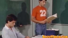 Homo 3some with athletic looking pecker munchers