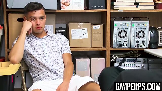 Handsome perpetrator engulfs and penetrates security guard with bbc