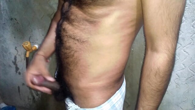 Rajasthani: taking a bath in the bare – full movie