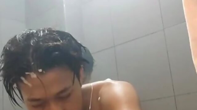 Indonesian gay hunk couple bareback homemade sex outdoors