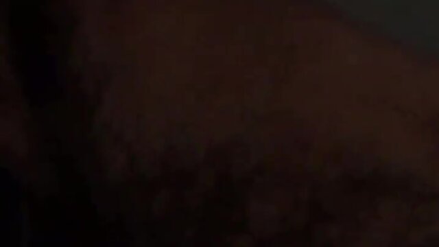 Mamando meu macho depois do trabalho.