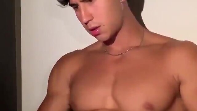 Evan tiktokers masturbate off