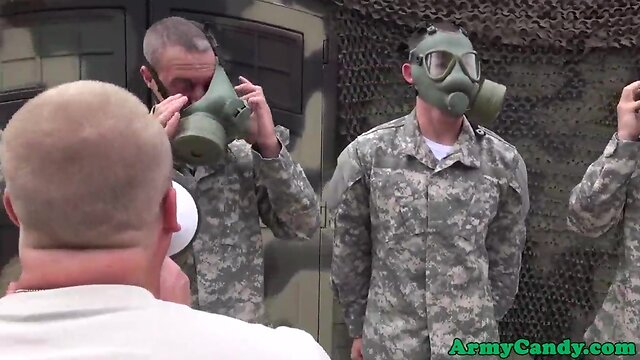 Muscled amateurish troops secretly fucking