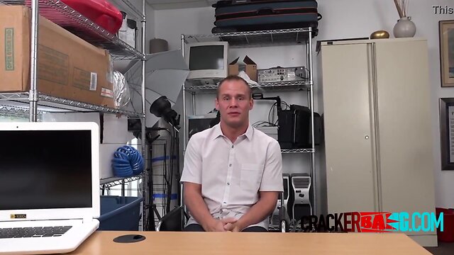 Coalblack agent smashing white butt raw in his office